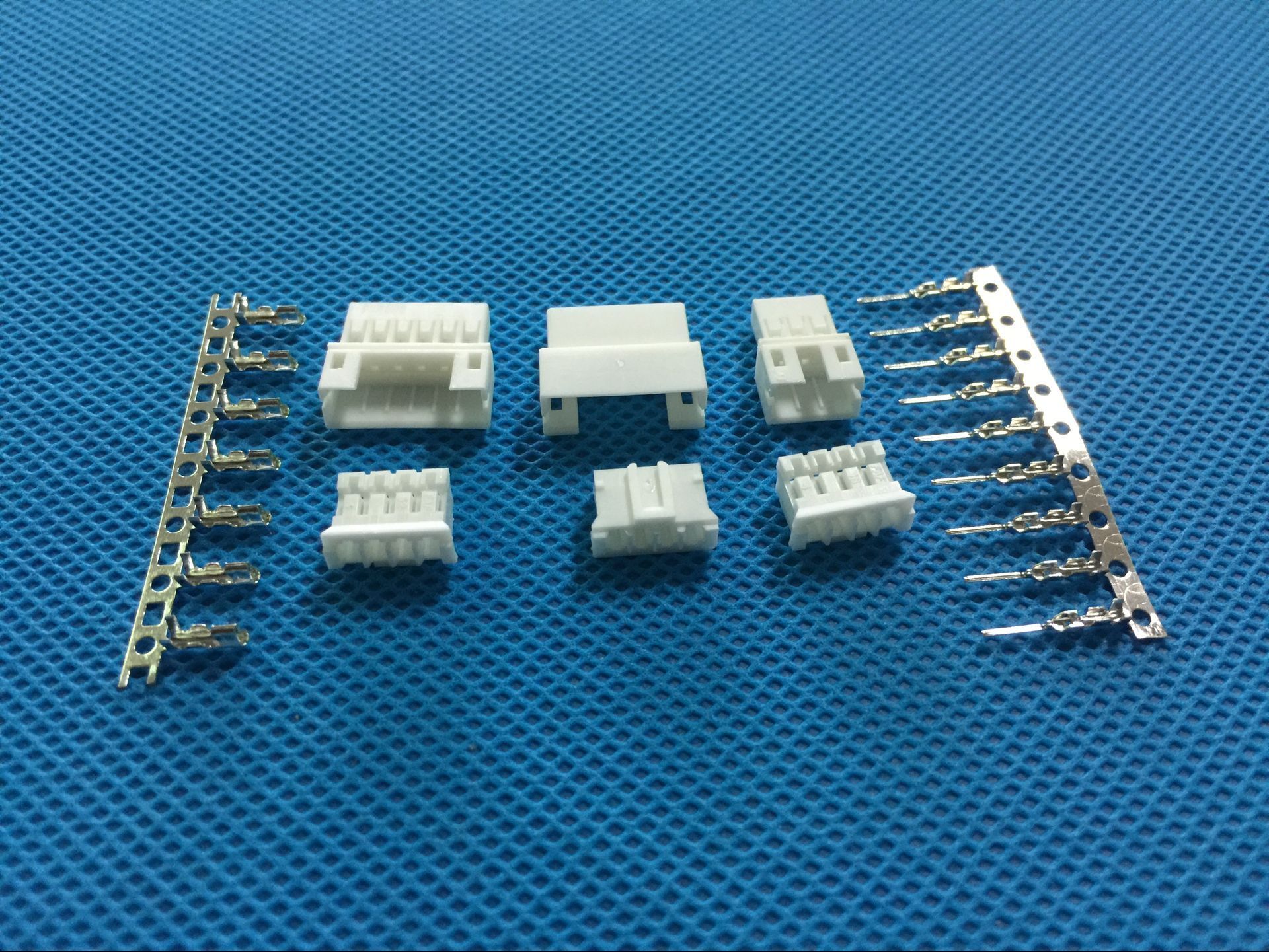 連接器膠殼端子 連接器膠殼端子